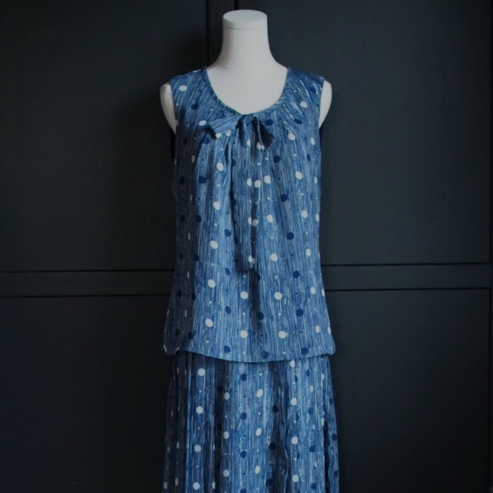 🌷Kate Hill | Petite 2-Piece Sleeveless Blouse and Pleated Skirt